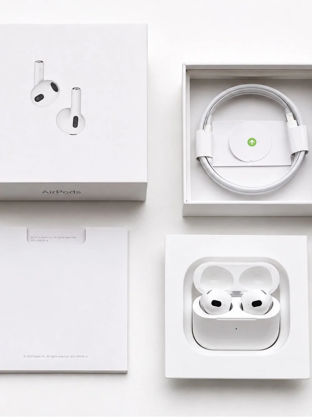 Apple White Wireless Earbud AirPods Pro 3